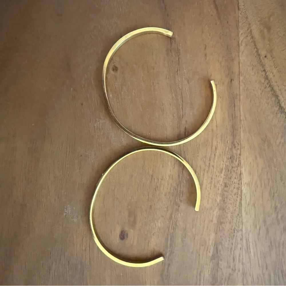 Inspirational Gold Bangle Bracelet - Picture 6 of 6